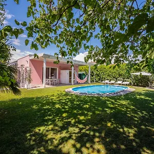  Ferienhaus Tinmar Barbie House